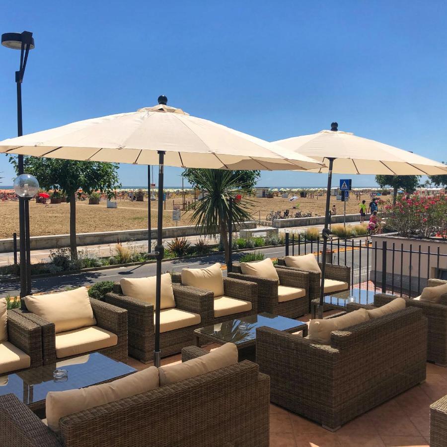 Hotel Karibe Bibione Exterior foto