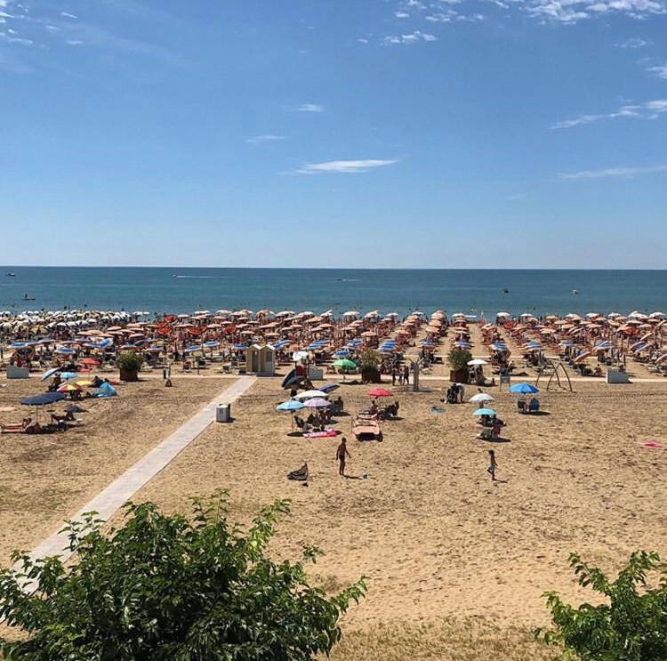 Hotel Karibe Bibione Exterior foto
